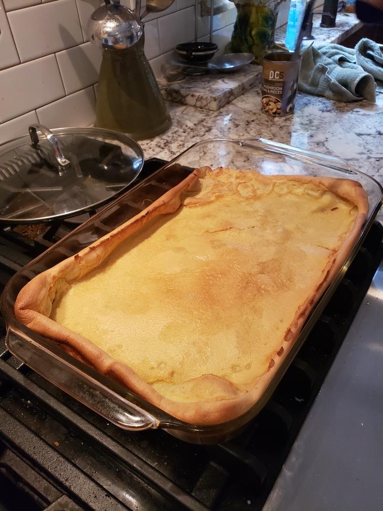 German pancakes Place pan with oil all over in a preheating oven 400 In blender combine 6 eggs, 1 cup milk, 1 cup flour, 1/3 cup sugar, pinch salt, lil vanilla, lil cinnamon Pour into pan bake 20 minutes or until golden Serve w fresh fruit melted butter and powdered sugar