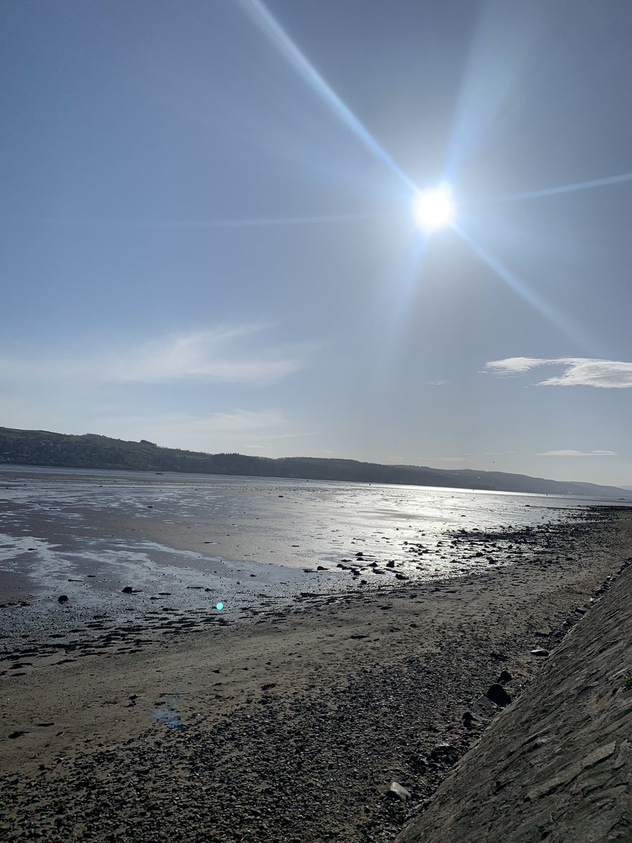 VictoriaCFC's tweet photo. Daily walk ☀️🌊 #leftsiderightside https://t.co/CNXxXHGHld