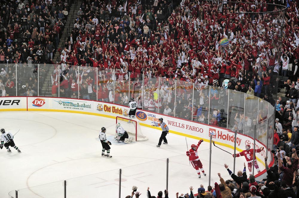 Our first of 12 Legends of MN HS Hockey - <a href="/BSMBoysHockey/">BSM Boys Hockey</a> features Grant Besse @G_Besse12 <a href="/thewagontrain27/">Pete Waggoner</a> 

bit.ly/3ewoUTf