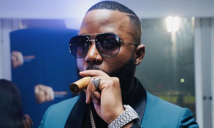 joy_zelda's tweet photo. #CassFacts his the owner of Family Tree and has won awards,sold platinum,Under that he has album @Nadia_nakai under this label,He has collobrated with major brands @MTNza @CirocVodka_SA #AGMobile @NESCAFE even biggest @SamsungMobileSA He has #FillUp many stadiums year in and out https://t.co/GXnRmcmFif
