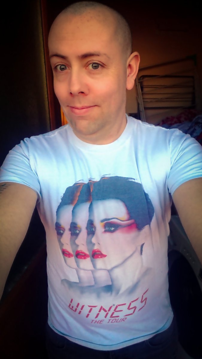 When all your metal friends are sharing there band shirts and you're sporting your fave <a href="/katyperry/">KATY PERRY</a> Tour Shirt!! Witness, The Tour, Glasgow 2018 bitches!! 🤘 😂 🤘