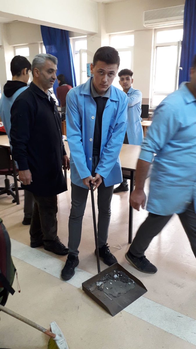 Mustafa ARSLANER (@marslaner51) on Twitter photo Okulumu ve bölümümü ve öğrencilerimi özledim. #okulumuözledim <a href="/AdemKoca46/">Adem Koca</a> <a href="/ziyaselcuk/">Ziya Selçuk</a> <a href="/TarsusMtal/">TARSUS MTAL</a> <a href="/tarsusmem1/">Tarsus İlçe Milli Eğitim Müdürlüğü</a> Okulumu ve bölümümü ve öğrencilerimi özledim. #okulumuözledim <a href="/AdemKoca46/">Adem Koca</a> <a href="/ziyaselcuk/">Ziya Selçuk</a> <a href="/TarsusMtal/">TARSUS MTAL</a> <a href="/tarsusmem1/">Tarsus İlçe Milli Eğitim Müdürlüğü</a>