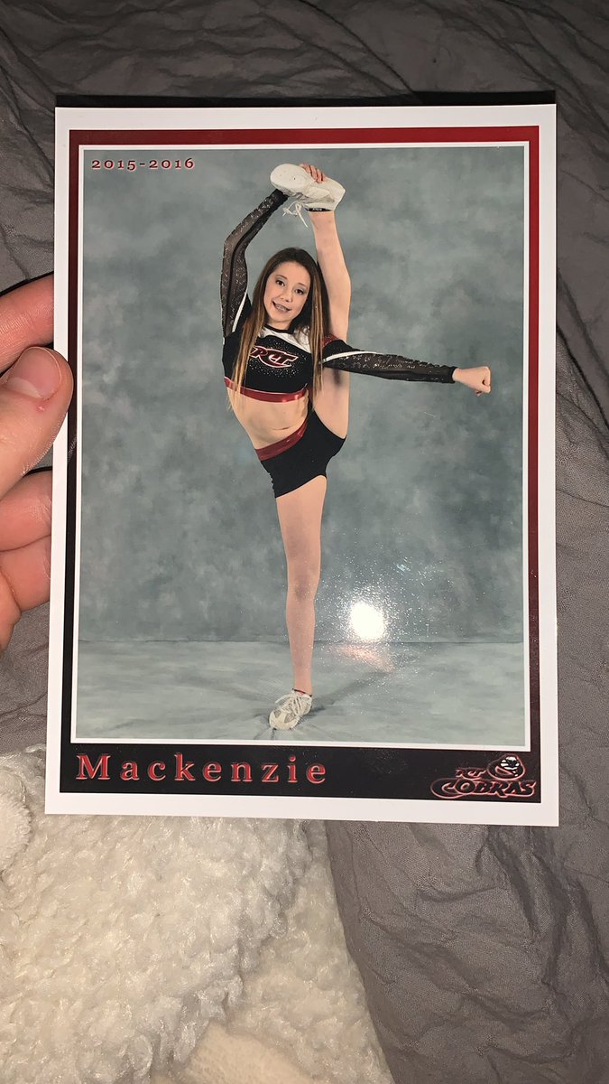mackenziehodson's tweet photo. Found this throwback to when I was a flyer for one season and one season only. Crazy how times have changed 🥺🥰 https://t.co/ZTLMx9i9zL