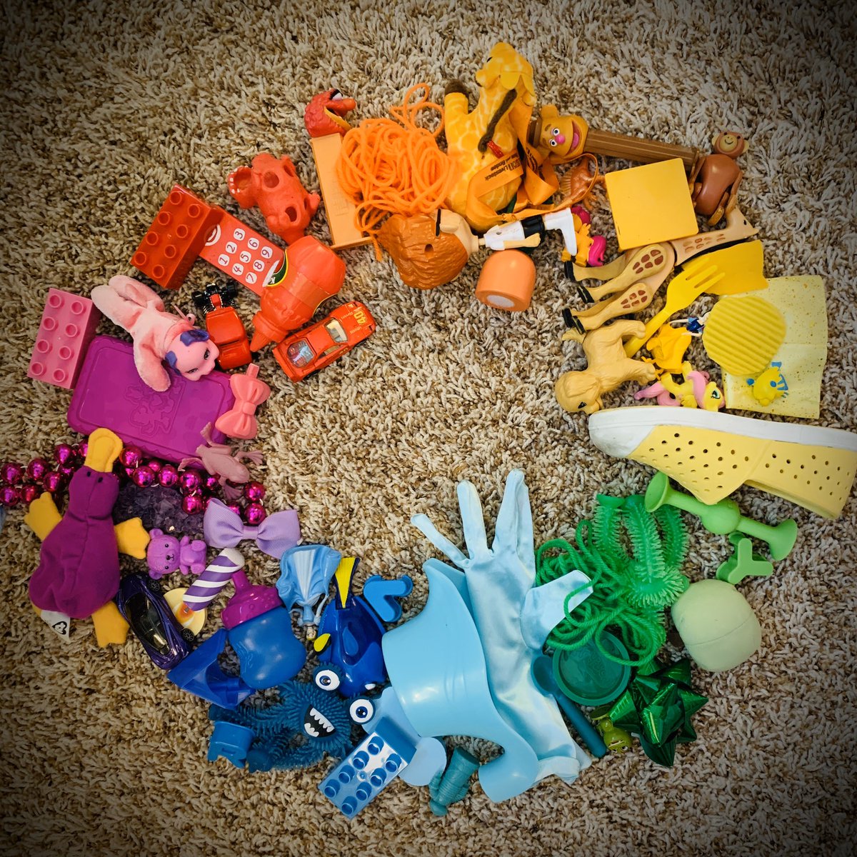 BaustStrackArt's tweet photo. The week of April 20thβs supplemental Art lesson (in Schoology): Found Object Color Wheels!!!! πππ@kleinfinearts #foundobjectcolorwheel #colorwheel https://t.co/GbKfpnEHd7