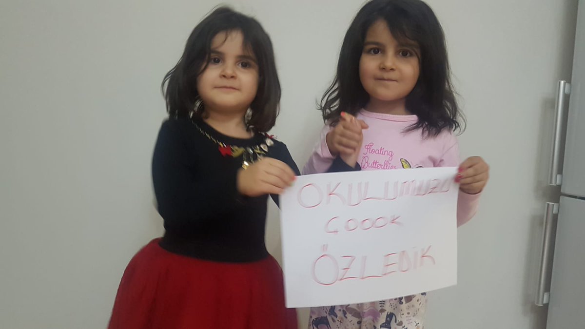 KorustanSongul's tweet photo. Okulunu özleyenler..
#okulumuoezledim 
#abdullahongenanaokulu 
@ziyaselcuk @zubeydecomert @halisebekta https://t.co/cU45Zw2VJ3