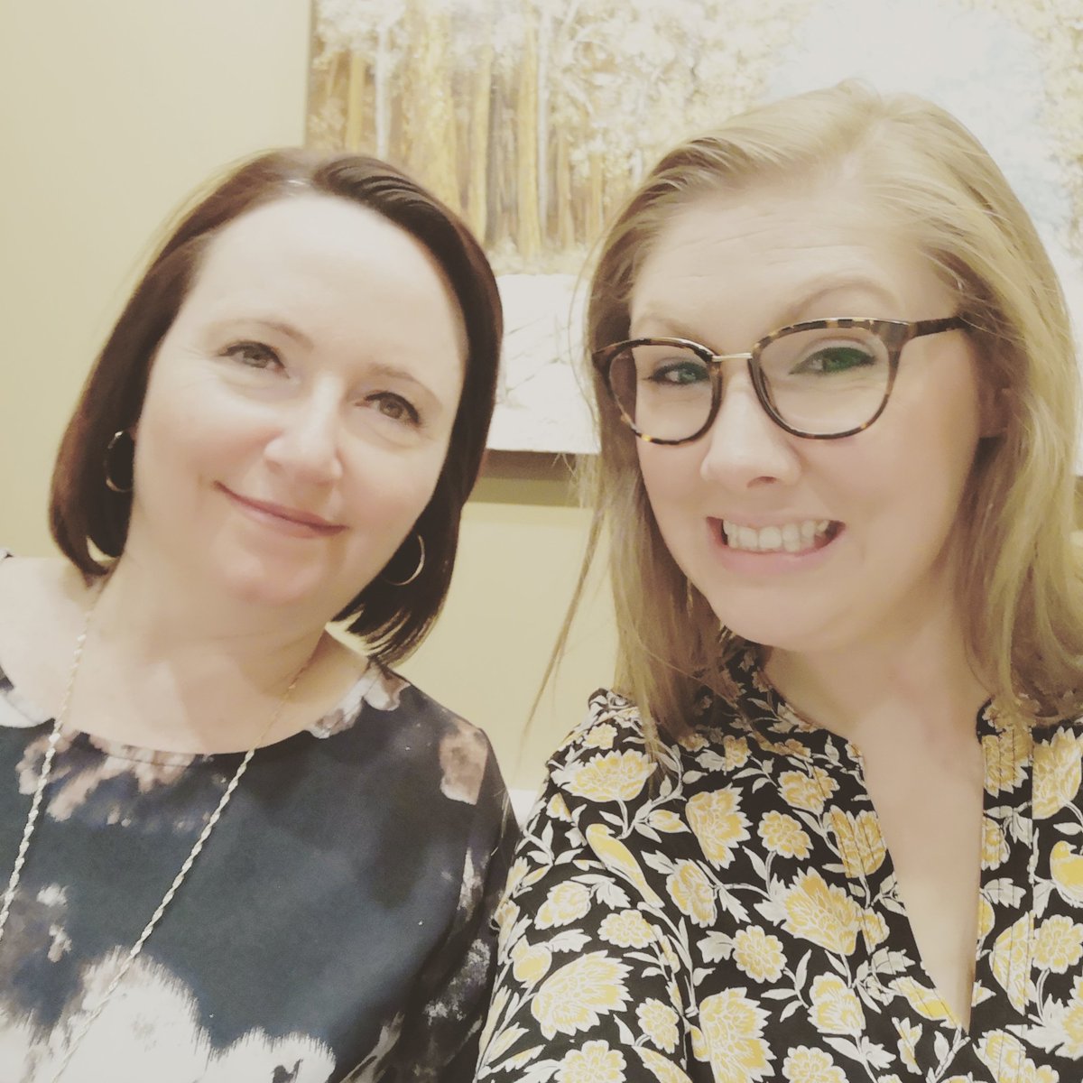 FLASH BACK to when me and BT could be closed than 6 feet apart! Enjoying a night at the @stcatharinesclub for an intimate evening with colleagues and <a href="/lynn_nicholls/">Lynn Nicholls</a> 
#workandpleasure #lovemyjob #lovemyleaders #meridiancu #latergram <a href="/BrendaTaylor74/">Brenda</a>