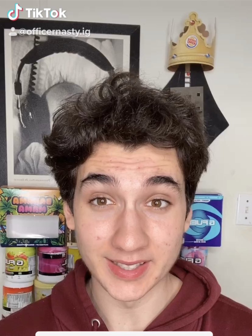 Zave_Gaming's tweet photo. Aye @GFuelEnergy lemme get a sponsorship I have 227k and average decent views on my TikTok. I usually have GFUEL as my backround in videos as seen below. I would love the opportunity! 🥺👉👈(officernasty.ig) 
https://t.co/mj3WML332w https://t.co/8EnBgVPYBz