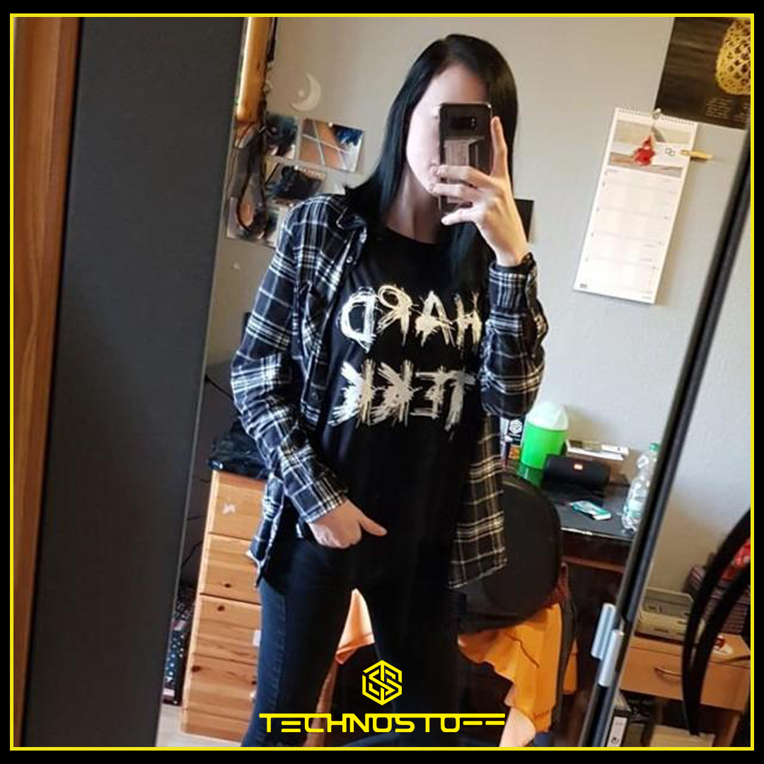 technostoff's tweet photo. Scratched Hardtekk T-Shirts, Hoodies und Turnbeutel ๐ค๐ผ gibt's auf https://t.co/xwofz8HumB ๐ณ
#technostoff #hardtekk #tekk #techno #rave #technoclothing #raveclothing #technomusic #technomusik #festival #technoparty #technolove #technoliebe #gohard #hardtechno #frenchcore https://t.co/TBYEBfkJOL