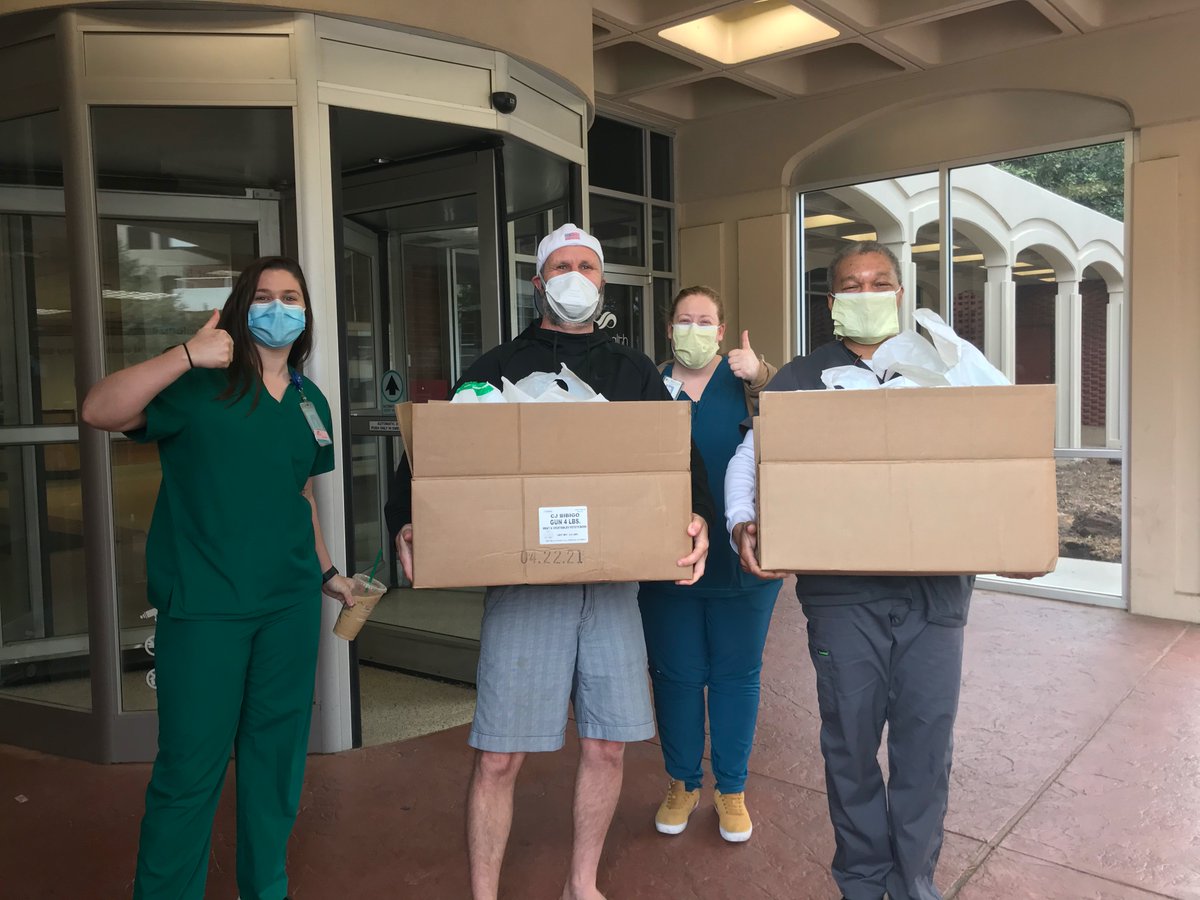 frontlineok's tweet photo. We are so thankful for the medical staff in our communities! Your generosity has allowed us to partner with local restaurants to provide meals at @NrhFoundation and @SSMHealthSaints. https://t.co/iUZe8Bciw9