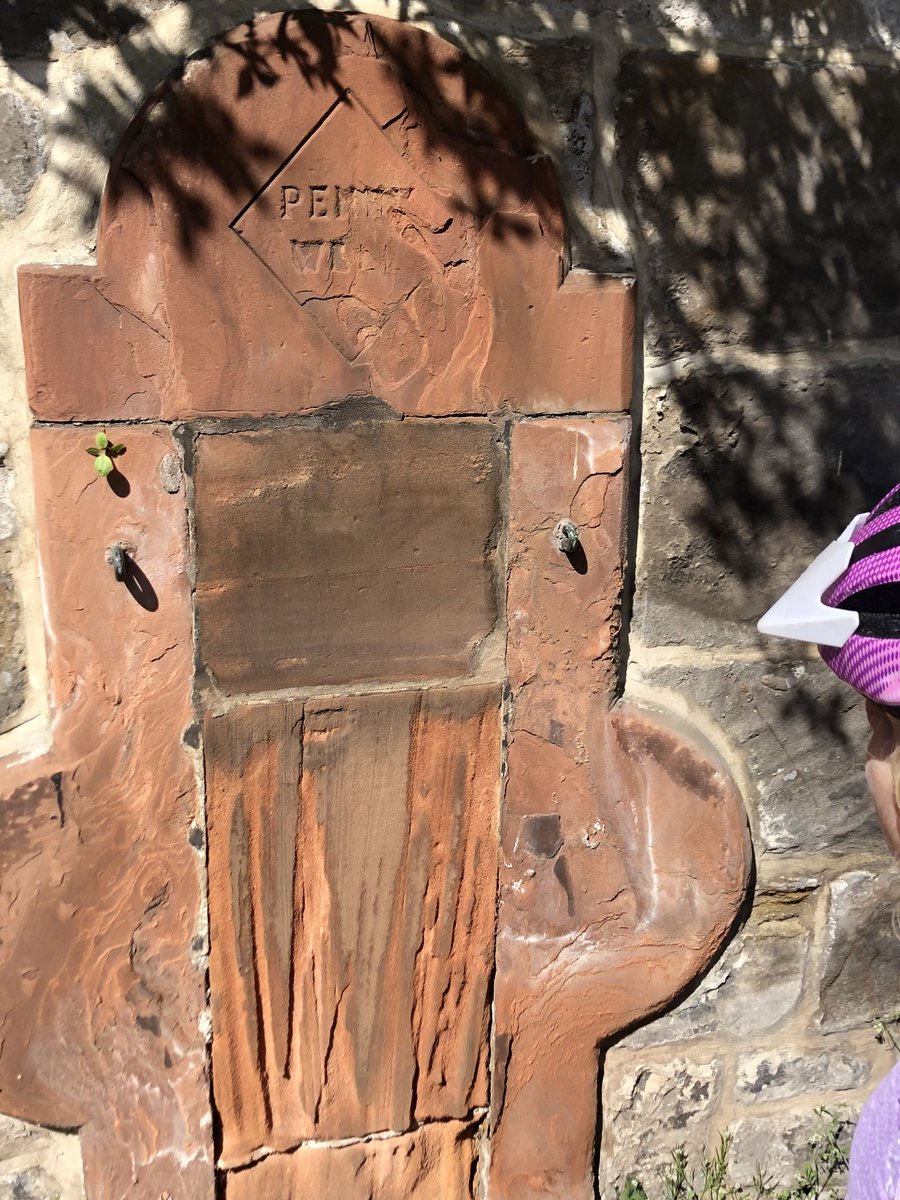 The Penny Well. Healing spring, drinking well, baptismal font? Run this route weekly but only in these ‘take life slower, lockdown times’ do I notice this on a walk with the kids - historic relic of ancient edinburgh at least 200 years old. #silverlinings