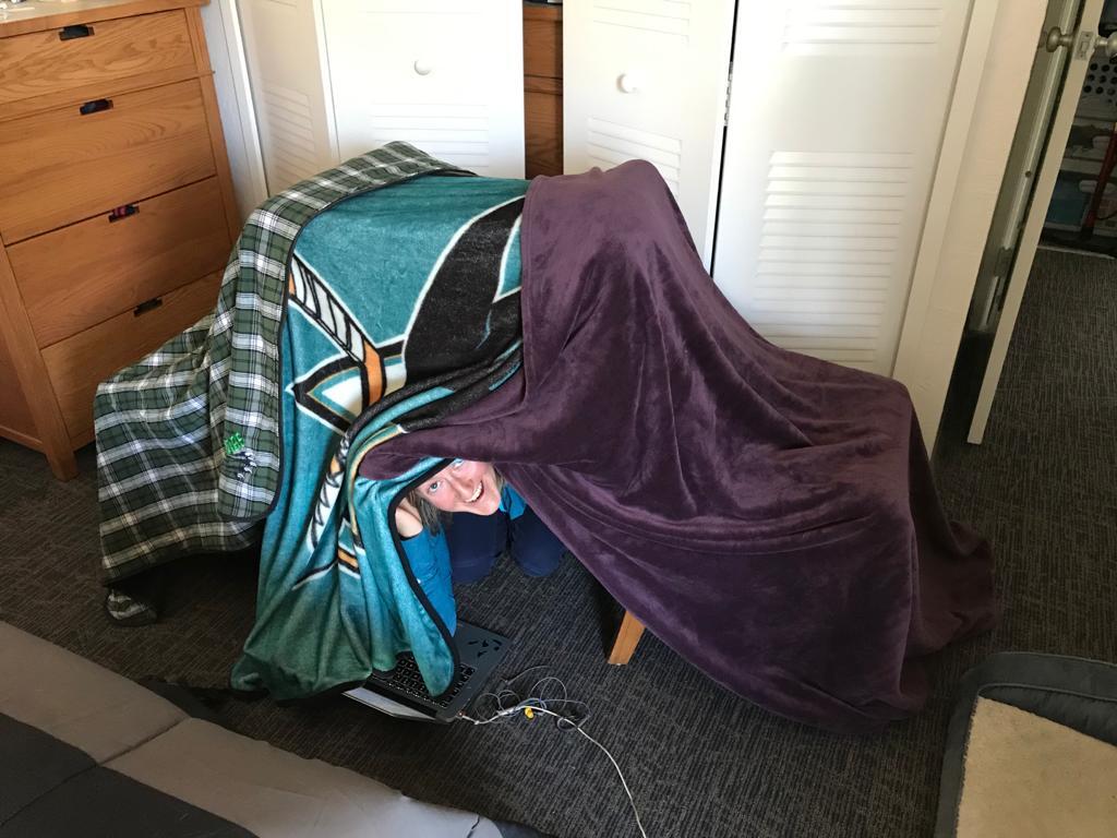 GogglesOptional's tweet image. A few Gogglers got creative with their at-home studios 🏠🎙Or is recording at home just an excuse to make a blanket fort? Either way, the recordings are turning out great! Tune in to our first #SafetyGoggles episode to hear for yourself!  
gogglesoptional.com/episode-311-sa…