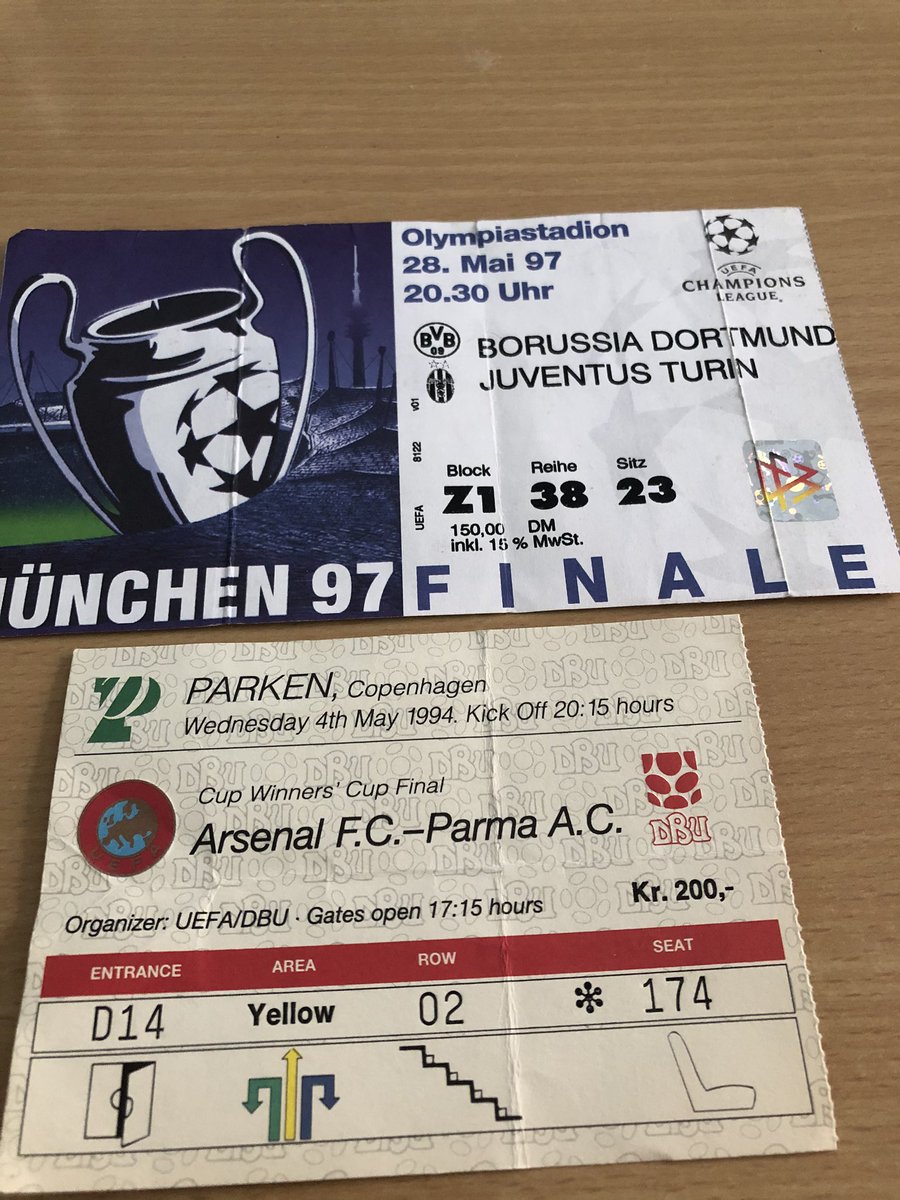 KennethBundgaa2's tweet photo. @docamstrup Chelsea-Arsenal blev spillet på min 10 års fødselsdag i 1985. https://t.co/0Q3wbaLPZb