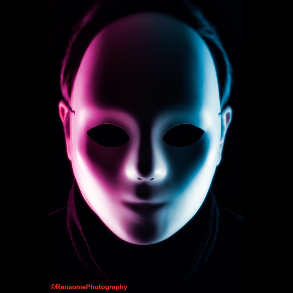 RansomePhoto's tweet photo. #selfportrait #portrait #lighting #duellighting #faces #ego #poser #colourgels #dark #art #colour #color #art #self #face #photography #ego #surrealism #surreal #photographoftheday #potd #self #image #ego #dreams #portraiture #portraitphotography #stayathome https://t.co/UzzUkthoMW