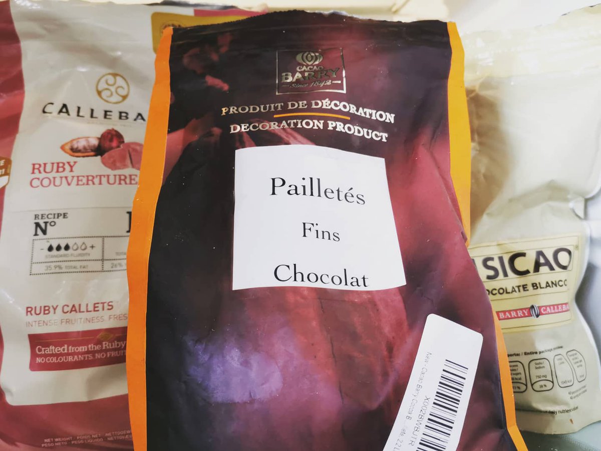cocinerita's tweet image. Creo que tengo un crush con un tal Barry  @callebautchocolate #rubychocolate #rubyrb1 #whitechocolate #chocolate #pailletes