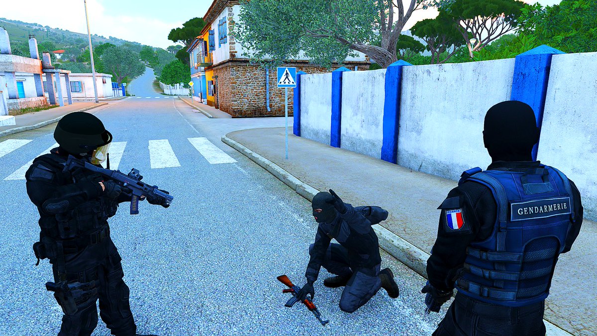 SpyRiisk's tweet photo. Merci au forces de l'ordre pour le travail de tout les jours #BlueLiveMatter #Gendarmerie #PoliceFR @Gendarmerie https://t.co/z3MLXnG1PB