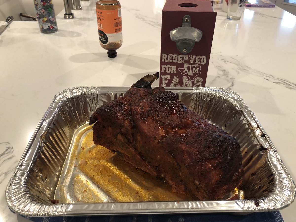 MrMiyAggie's tweet photo. @Coach_TPrice #CoachPriceCookingChallenge #AgsAtHome the pork butt is done. Great day. Gig em Aggies. @AggieFootball @Coach_TPrice https://t.co/aisPdxXeKV