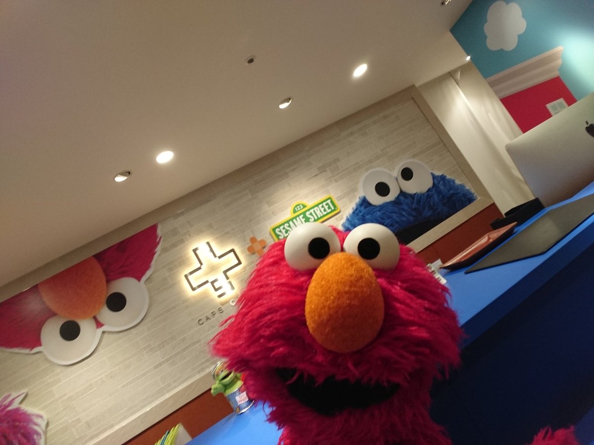 松本健太 パペティア声優 アンカーやらせていただきますね 好きな画像を貼って4人指名していくリレー エルモの思い出シリーズ ピコ太郎さんとクッキーモンスターとでcbcc In Youtube Studio T Co Jhg1c38cbs Kan Akiチャンネルのみんな