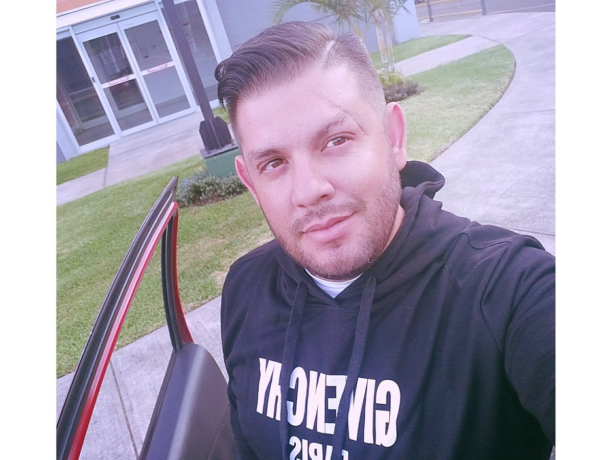 TorresDavis's tweet photo. Feliz dias 👌 https://t.co/NDlWjpRVq3