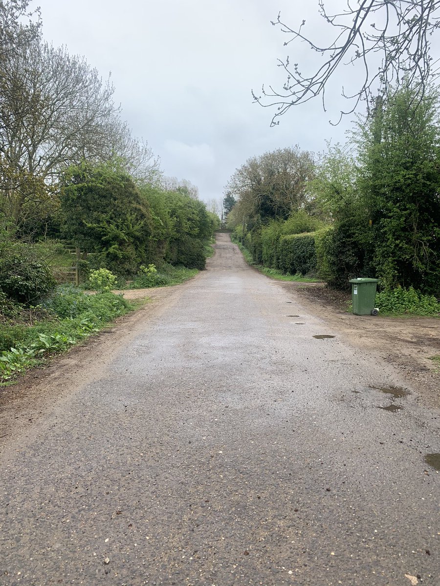 Simmypage's tweet photo. Social distancing on todayβs run #strava #running #fitness #Motivation #socialdistancing #woods #mysterytour #onown #soloroute ππββοΈ https://t.co/W7Nnp5Tn7v