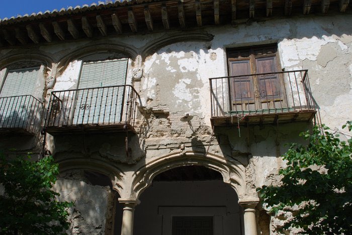 BazaHistorica's tweet photo. Seguimos en el #IDMS2020 y #Baza sea posiblemente de las pocas ciudades andaluzas que, con rico e importante patrimonio, éste languidece sin uso ni presencia.
Alcazaba, Enríquez y SanJerónimo, todos propiedad municipal, merecen mejor suerte.
#SharedHeritage
#PatrimonioCompartido https://t.co/ZbcIk4byCL