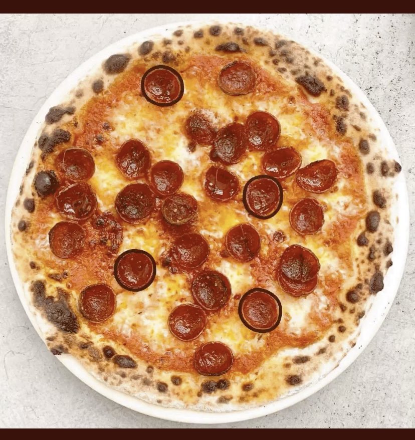 Paul_Dukey's tweet photo. @OoniHQ Slice of that please! ✅🍕🍕🍕 https://t.co/ZVuW1N5LA1