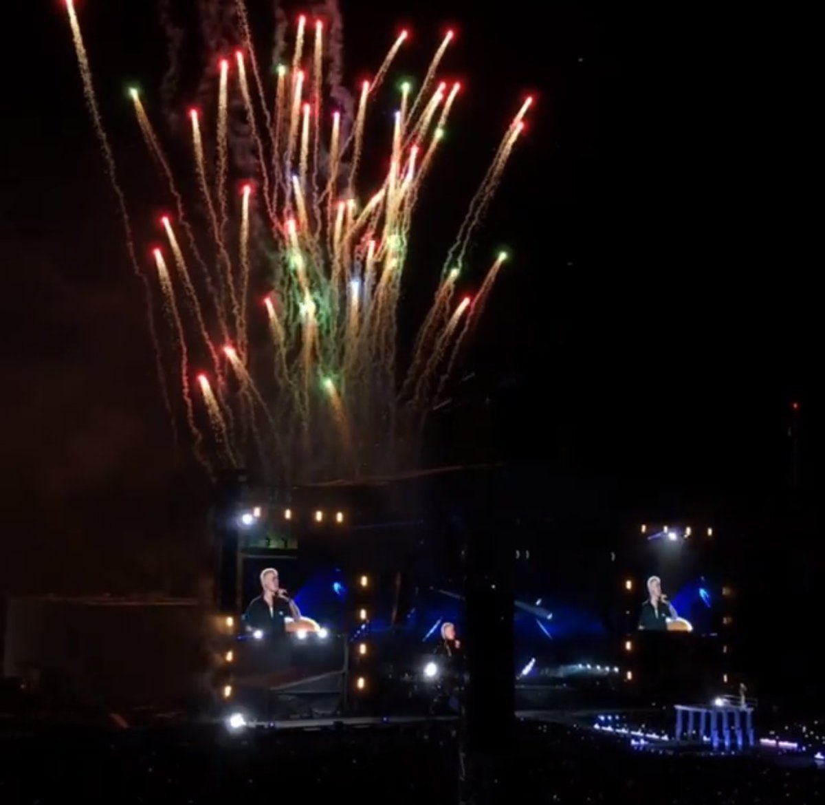 ArchivesJB's tweet photo. Who's ready to experience this again? #BieberVirtualConcert https://t.co/P1jYmdxorc