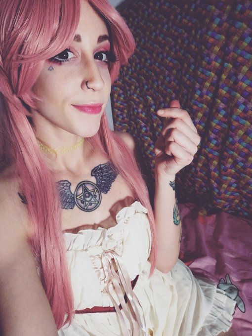 &iexcl;Vengo a proponeros algo nuevo! llevo mucho tiempo queriendo hacer contenido con #cosplay , a poder ser<a href="/tag/artist"class="tags"><span>#artist</span></a><a href="/tag/cosplay"class="tags"><span>#cosplay</span></a><a href="/tag/sorrynotsorry"class="tags"><span>#sorrynotsorry</span></a><a href="/tag/payforyourporn"class="tags"><span>#payforyourporn</span></a>