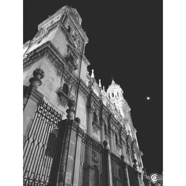 23DigitalStudio's tweet photo. Días grises que pronto recuperarán su color 💪🏼💙
.
#jaen #23digitalstudio #catedral https://t.co/EoUulVYNdY
