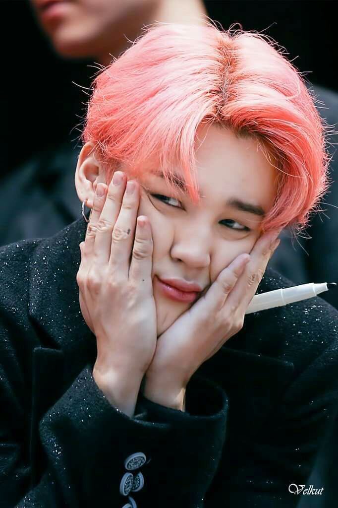 Choi San and Park Jimin’s hands as each other {thread} ┊┊┊┊⋆ ✧　 　 · 　 ✧　✵┊┊┊☆ *　　 * ⋆┊┊★ *┊┊* . *　✦┊☆ ° ✧　 　 ·★*