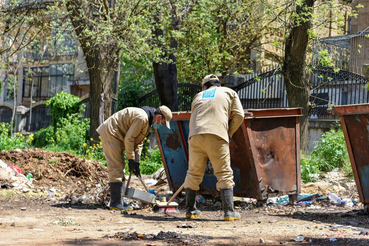 UndpSyria's tweet photo. .@UNDP #Syria continues its support to management of solid waste helping prevent the spread of #COVID19 &amp; other diseases.

Workers rcv PPE &amp; training to ensure their safety while the #Cash4Work program provides a source of income to sustain their livelihoods. Photos from #Aleppo. https://t.co/TP0MSeC5Tm