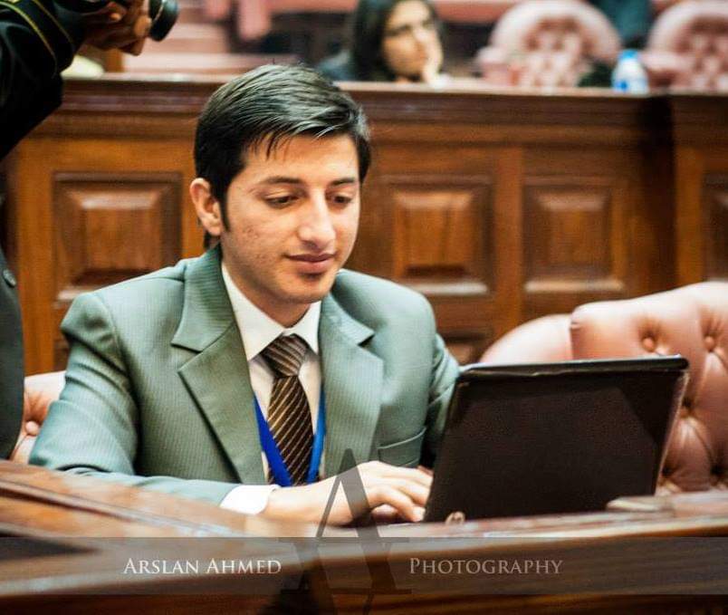 TahirKhattakk's tweet image. When I was at 20, I was working for SAARC Young Entrepreneurs Summit 2014.

#MeAt20 #ActivistLife