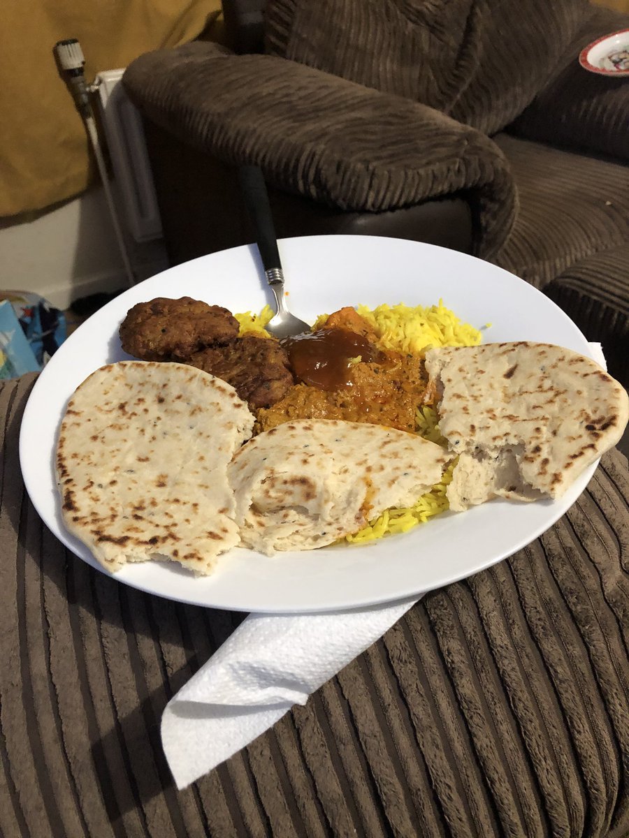 JoPrestonx's tweet photo. Curry and @TheVirtualPubQ1, the perfect Saturday Night!
Time to beat my husband again! https://t.co/yfROwGgKYl
