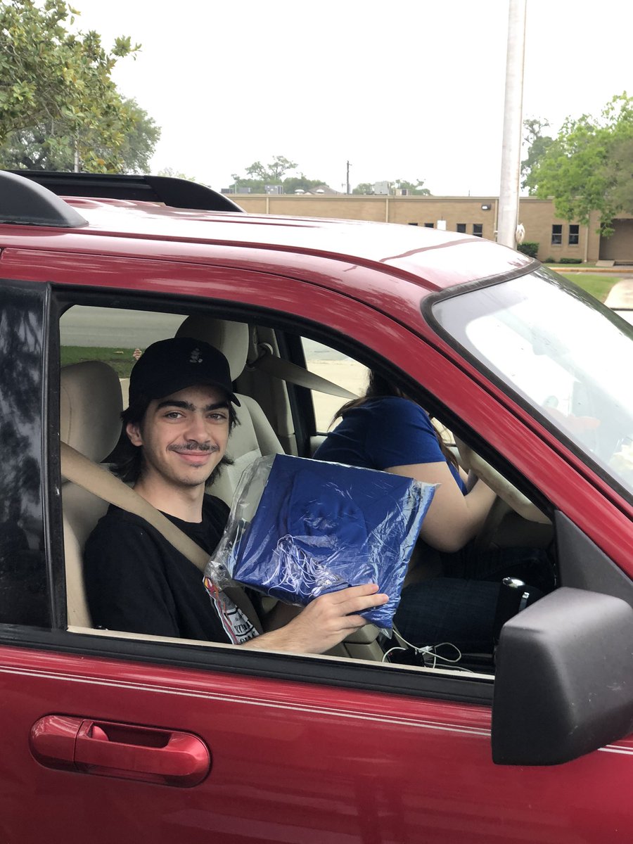 Thank you <a href="/jostenshouston/">Jostens Houston</a> for making another drive thru graduation item pick up. You can still order items jostens.com #classof2020