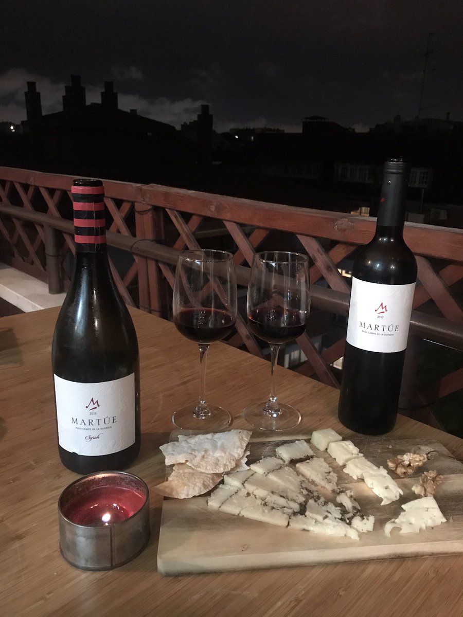MAX6POWELL6's tweet photo. Con @martue_nieva el confinamiento se hace más llevadero. Grandes vinos y muy buen servicio de distribución https://t.co/ULbJTFA27z