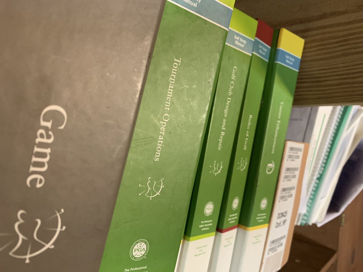 rehbirdie's tweet photo. Flashback to when you got physical books!#PGMprogram https://t.co/7LWbaSHnHP