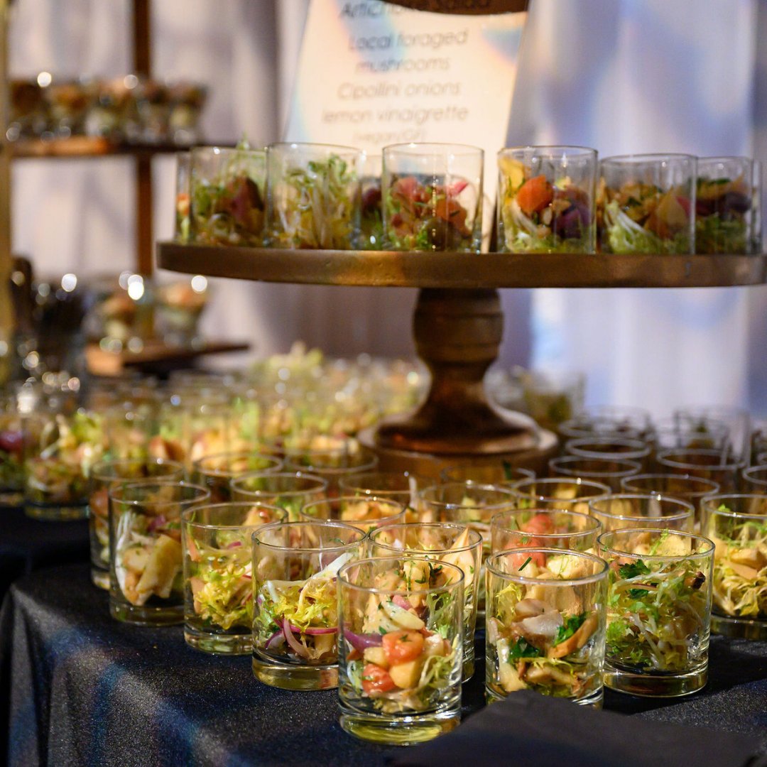 TreadwayEvents's tweet image. We're not drooling, you are! Here's our new friends, Hunt &amp;amp; Gather Catering cooking up delicious bites at one of our past events.
.
.
.
#specialevents #treadwayevents #eventprofs #eventplanning #eventindustry #corporateevents #portlandevents