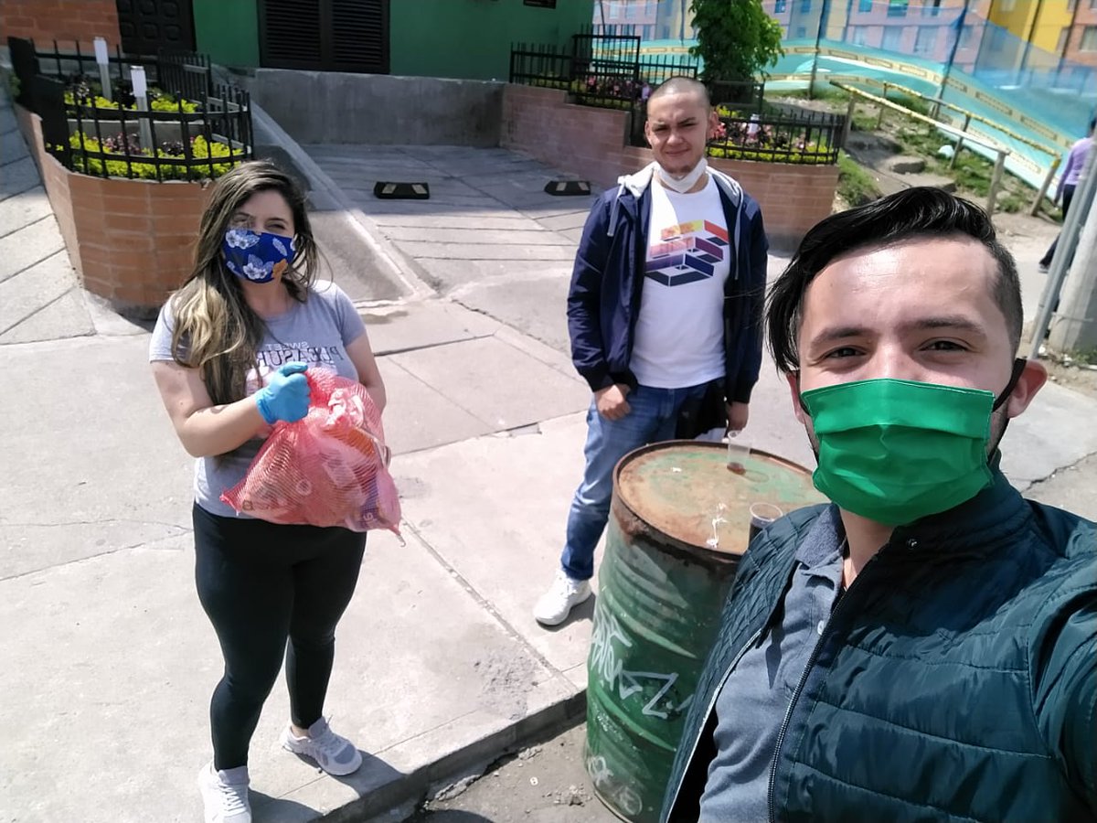IglesiaMCI's tweet photo. Hoy es una nueva jornada donde bendecimos a las familias  con mercados. Con la entrega de hoy ya vamos más de 6.000 ayudas a nivel nacional, y queremos seguir llegando a más hogares que lo necesitan en esta cuarentena. #GraciasMCI 

#HazTuParte en https://t.co/Rwrqgm6Z6Z https://t.co/deoXRMp3vQ