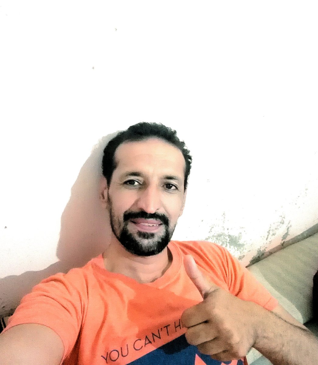 AmanAshkriz's tweet photo. (CORONA Virus Plz Stay at Home )
احتــــــياط اوپيــــژنه وروره دعا اوپېژنه
وبــــا راغـــــــــــلې ده سړيه! وبا اوپېژنه

منم زما ايمان ضعيف دے ،دا منم درسره
خو ته يو کار اوکړه،ډاکټر او ملا اوپېژنه

Copied https://t.co/Re3MLRTNC6