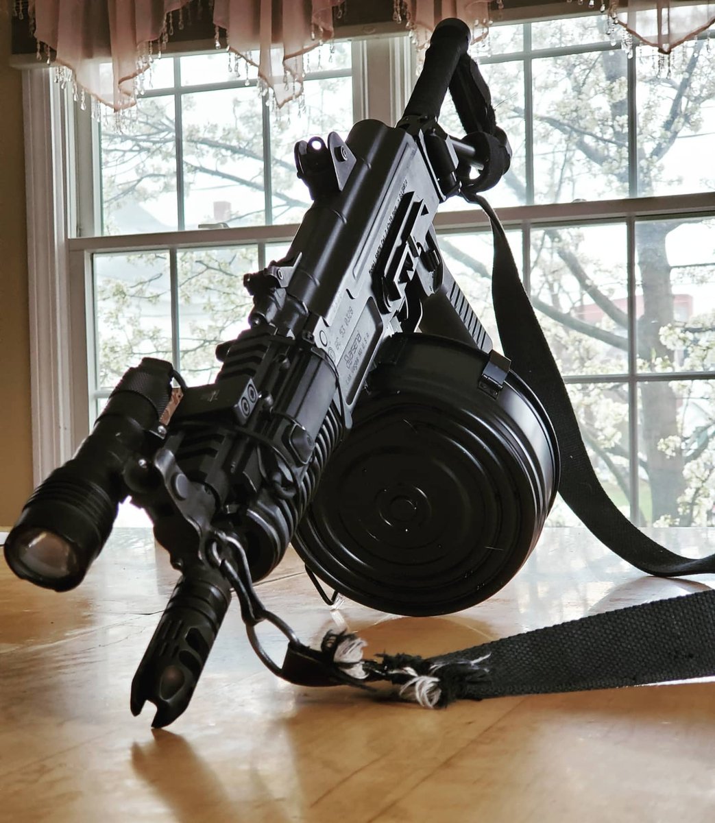 ARSENALinc's tweet photo. Happy Saturday; who's out there playing the drums?
-
📷 @wax_payne
-
No band but we drummin👏🏽
#arsenalinc #akoperator #sam7k #krink #krinkov #kalashlife #akfanatics #762x39 #akm #ak74 #ak47 #akpistol #drummagazine #akdrum #circle10 #bulgarianqueen #gunporn #gunsdaily #edc https://t.co/B9qHMJCFax