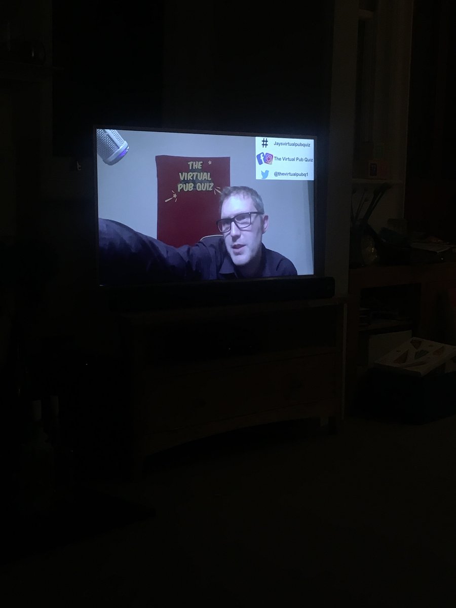 Kate_Amey176's tweet photo. Saturday night in lockdown playing the @TheVirtualPubQ1 supporting the NHS 🎉 https://t.co/ajO4XWyxaI