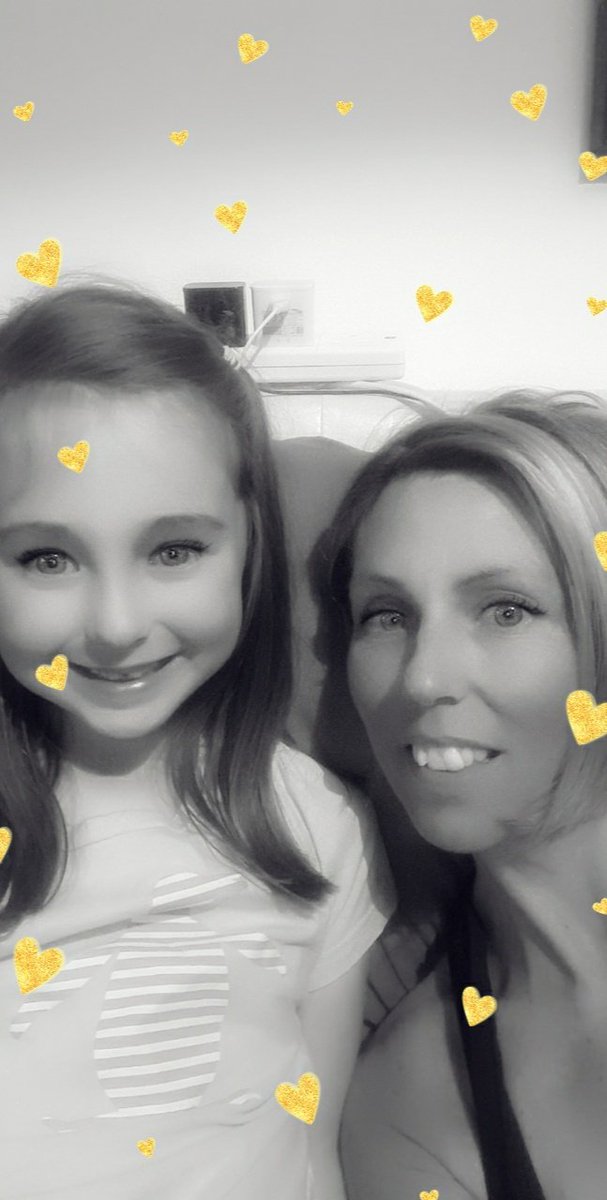Debi81's tweet photo. Thank you @Alanak40 for nominating me to share my week in pictures. It's made me feel very grateful for everything I have. Finishing off my week with a pic that sums up my whole 🌍
#meandmygirl
#miraclescanhappen
#allieverneed 🥰 https://t.co/cXCmZkOJ8t