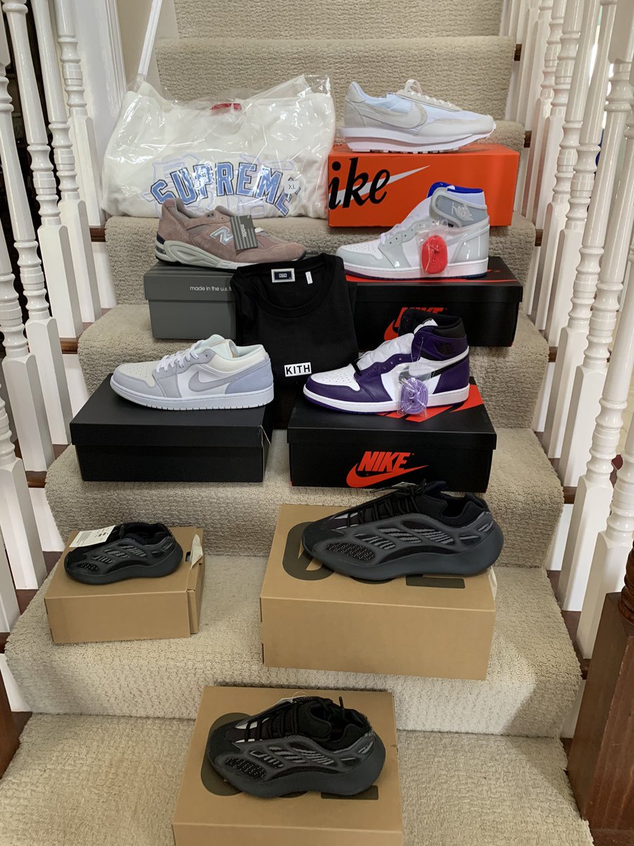 SPappadaPhD's tweet photo. Today was sad...couldn’t get my wife the Yeezy linen she wanted but i looked back on past couple weeks haul for personal collection &amp; fam and i can’t complain 😳🤷🏻‍♂️😀 Imagine if i had @destroyerbots &amp; @wrathbots #FitGameStrong #StillNeedPDThough #StillNeedWrathThough #JourneyOn https://t.co/CO0nzXQcyg