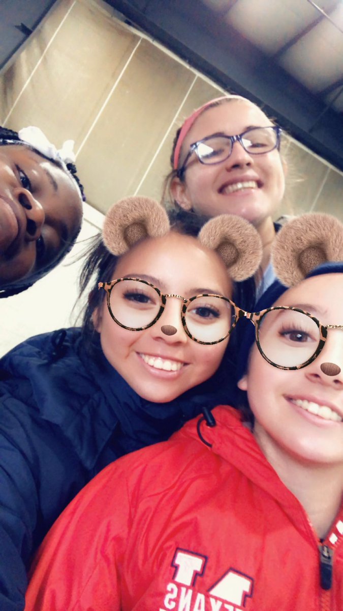 YeshemaF's tweet photo. I got to play soccer with such amazing people and hangout at team dinners. I remember the first time I started soccer I was pretty shy but playing soccer changed everything because when am on the field I feel like a different person #2020Seniors https://t.co/3DhmqZNvV0