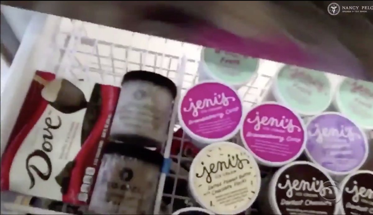 SaraCarterDC's tweet image. #CALIFORNIA: Thousands of cars wait to receive food items distributed by the Los Angeles Regional Food Bank at the The Forum arena in Inglewood 

While @SpeakerPelosi showcases her $$$ #refrigerator full of gourmet ice cream @ $12/pint #DemocratsReality vs #AmericansSuffering