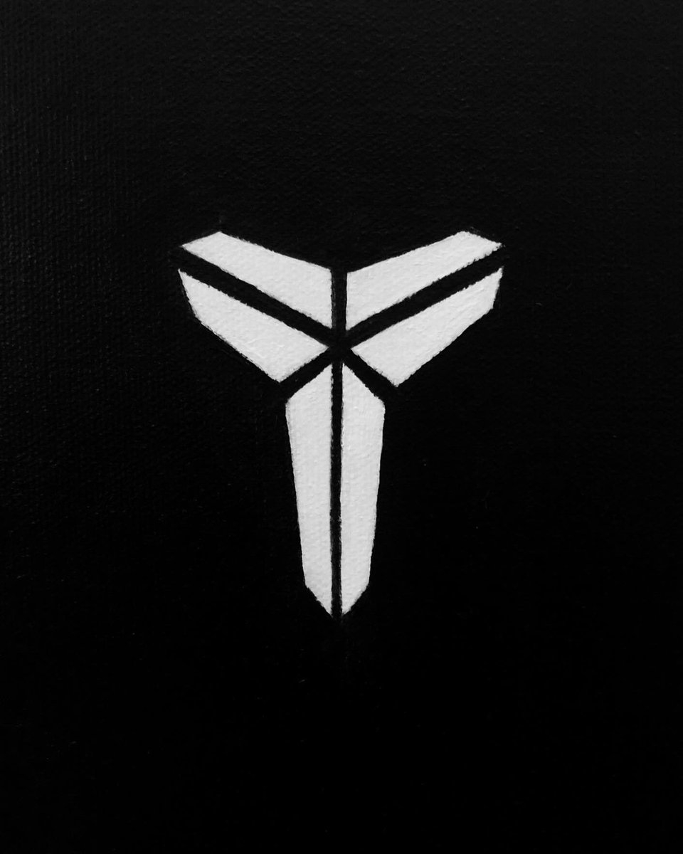 rtrann12's tweet photo. Kobe Bryant, a tribute to a true legend 💛💜 #RIP https://t.co/Tfz4kPutXi