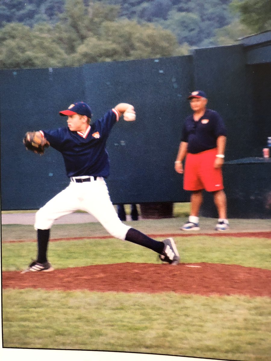aaronbummer's tweet photo. @talltom30 @elNiedsYo21 @mpritchardNMSU @zhirsch57 @cody_smasche @c_christensen2 I’m with @elNiedsYo21 in my 12 year old mechanics we’re much better than when I was 20 #HuskerRootsChallenge https://t.co/j7qIYq8wSN