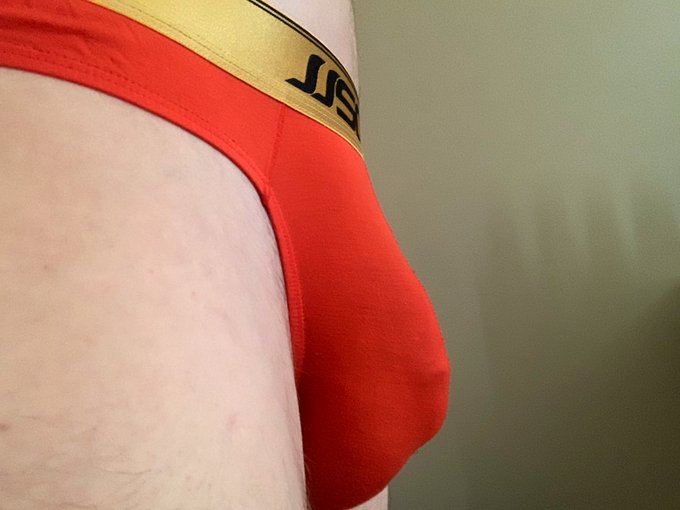 Panties of the day. Let me know if you Sissy&rsquo;s want to get on your knees and wreck your makeup. #sissy<a href="/tag/sissy"class="tags"><span>#sissy</span></a><a href="/tag/nsfw"class="tags"><span>#nsfw</span></a><a href="/tag/crossdresser"class="tags"><span>#crossdresser</span></a>