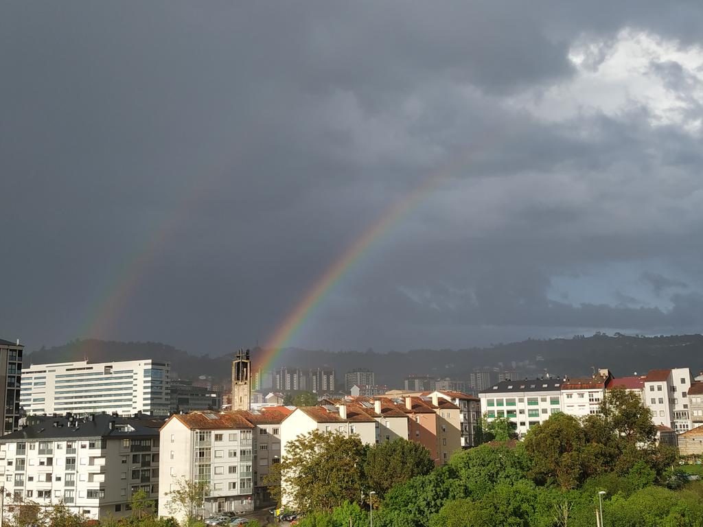 🌈 'A proba de que todo irá ben é este arco da vella que sae do noso cole'.

📸 Moitísimas grazas a Carmen Guede por facernos chegar esta preciosa fotografía. #TodoSairáBen