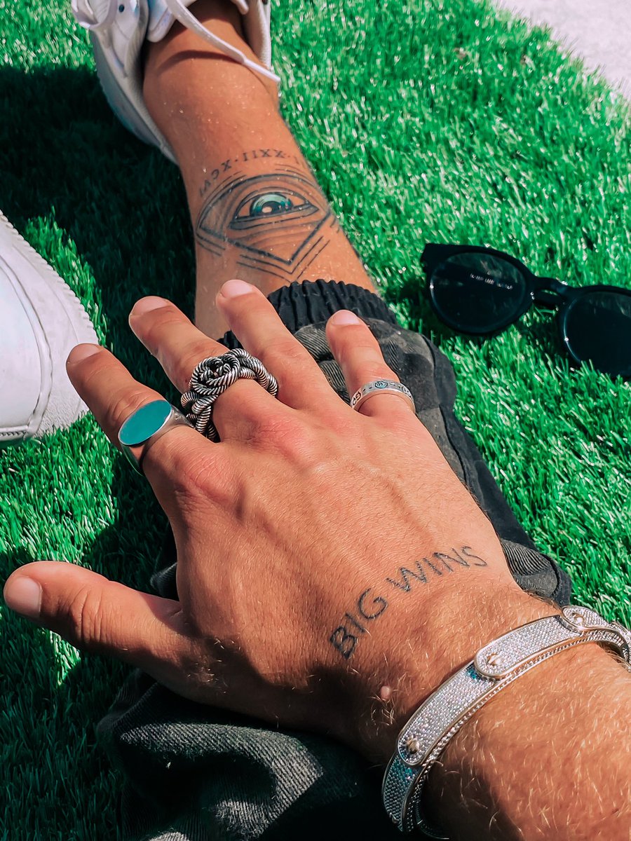 natekgarner's tweet photo. went outside today https://t.co/Foo6yM871N