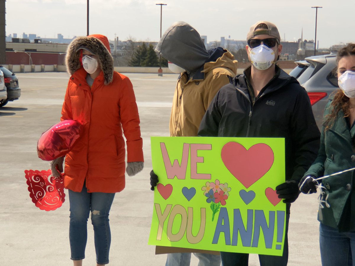 RoswellPark's tweet photo. And just when it feels like the world is getting too dark, we’re reminded that humans are full of love, and the future is full of hope.

Choose hope. Choose love. https://t.co/BYB8sbyF6O